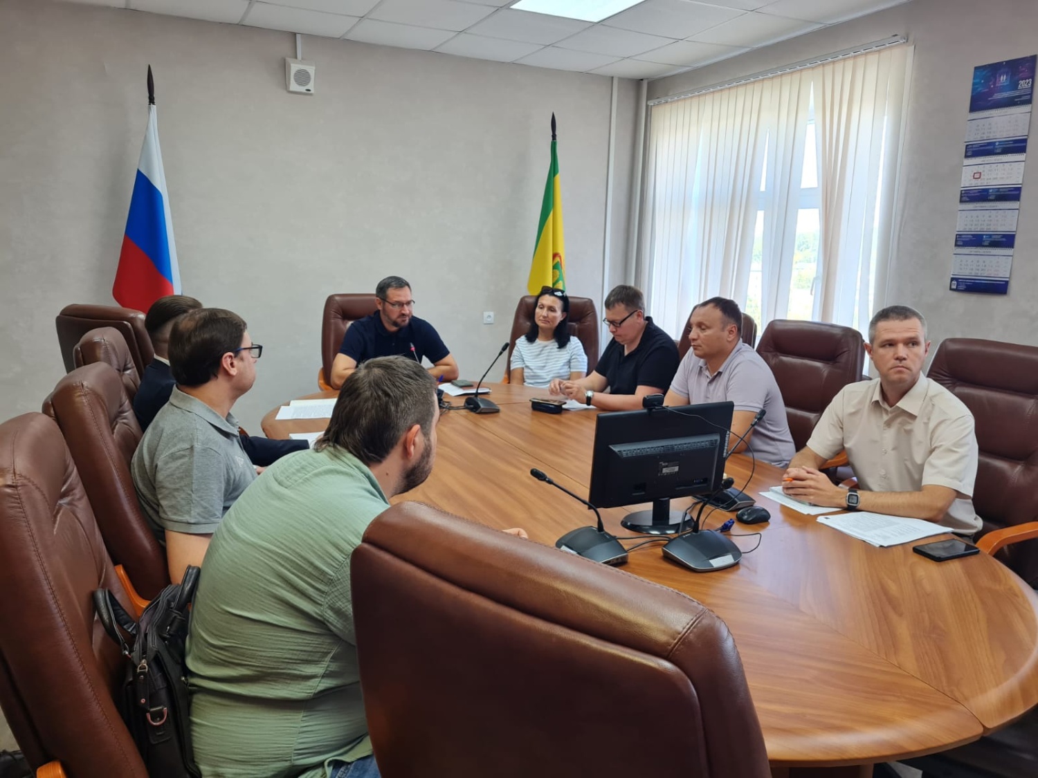 В Министерстве обсудили вопросы кооперации малого и крупного бизнеса В Министерстве обсудили вопросы кооперации малого и крупного бизнеса