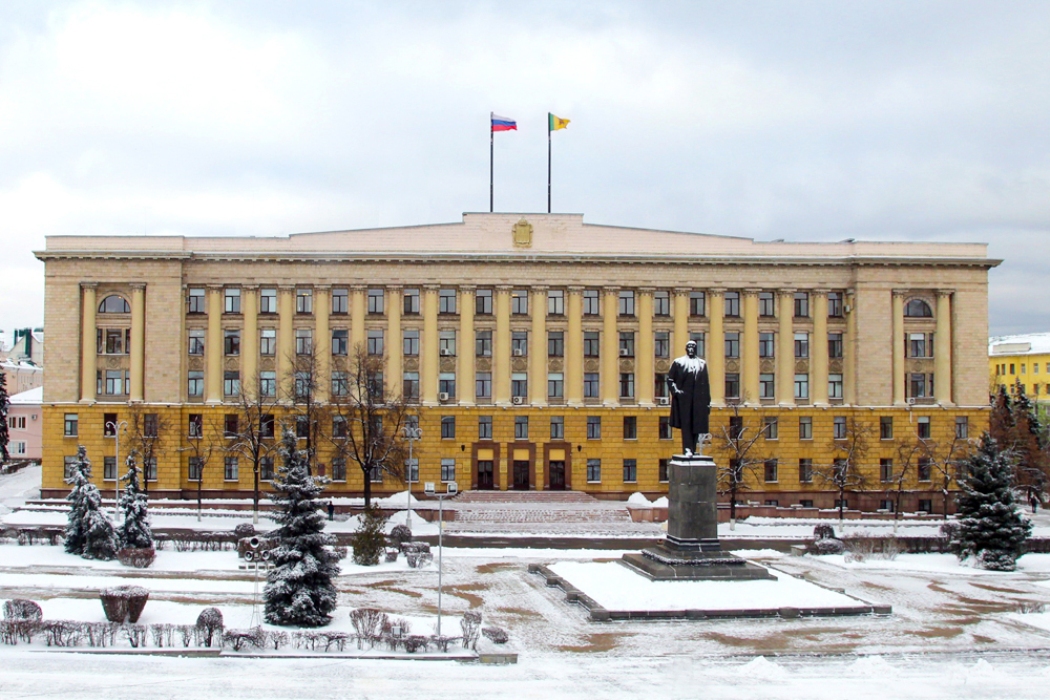 Алмаз Хакимов доложил о реализации о ряда региональных проектов, направленных на поддержку малого и среднего бизнеса