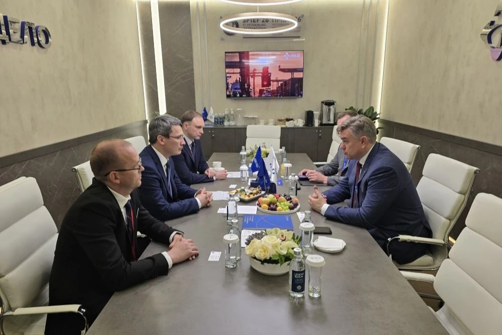 На ПМЭФ-2026 прошли переговоры о развитии экспорта и мебельного кластера Пензенской области На ПМЭФ-2026 прошли переговоры о развитии экспорта и мебельного кластера Пензенской области