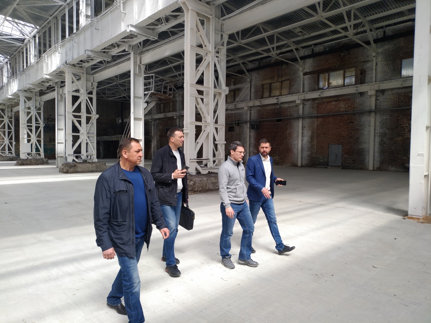 Алмаз Хакимов посетил Сердобский промышленный парк «Мастер» Алмаз Хакимов посетил Сердобский промышленный парк «Мастер»