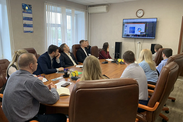 В Пензе провели закупочную сессию с Госкорпорацией «Росатом» В Пензе провели закупочную сессию с Госкорпорацией «Росатом»