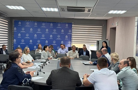 С органами местного самоуправления обсудили совместную деятельность по социально-экономическому развитию