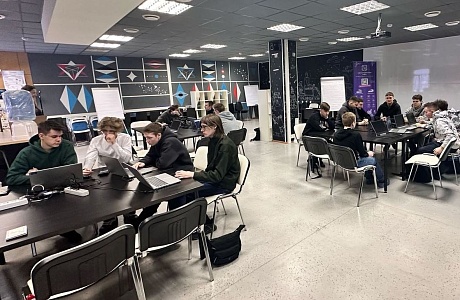 Пензенские команды выступают в полуфинале конкурса «Кибердром-2025» Пензенские команды выступают в полуфинале конкурса «Кибердром-2025»