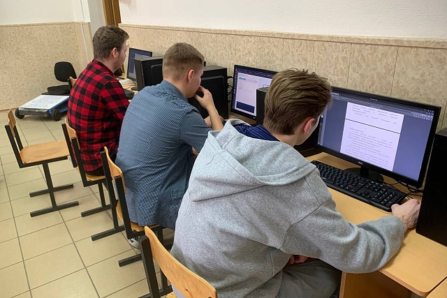 Пензенская команда «ПГУАС» выступила в полуфинале конкурса «Кибердром»