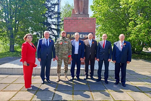 Роман Трялин принял участие в торжествах по случаю празднования 81-й годовщины Победы Роман Трялин принял участие в торжествах по случаю празднования 81-й годовщины Победы