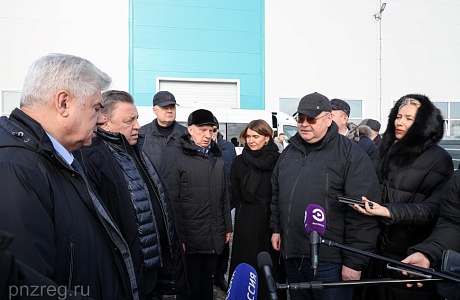 Олег Мельниченко и Вячеслав Тимченко дали оценку очистным сооружениям фабрики «Маяк»